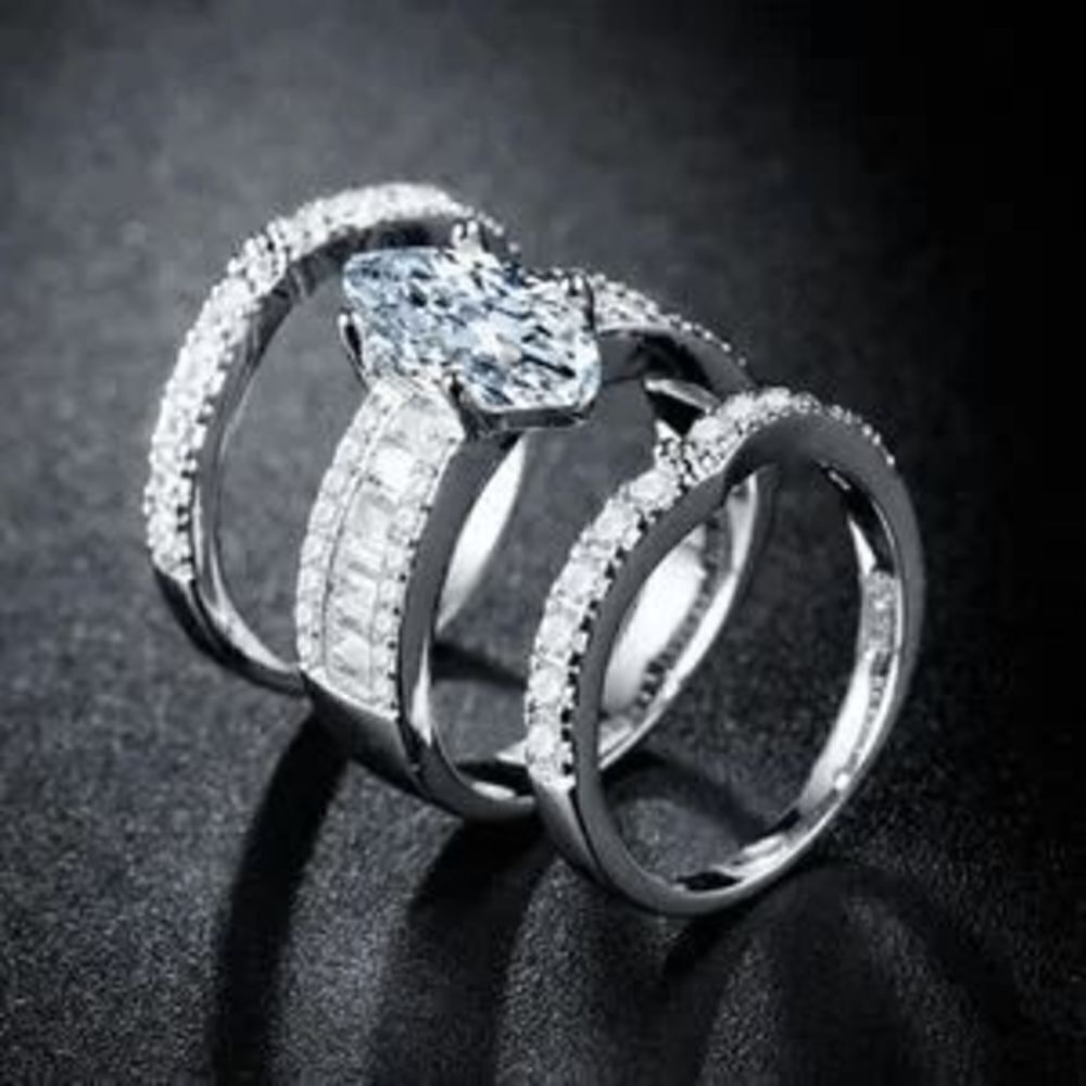 STERLING SILVER MARQUISE CUT BAGUETTE DIAMOND RING AND DIAMOND RING GUARDS - Picture 5 of 7